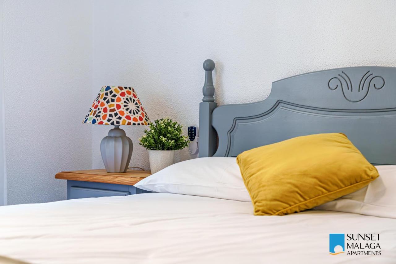 Malaga Central Station Apartment Buitenkant foto