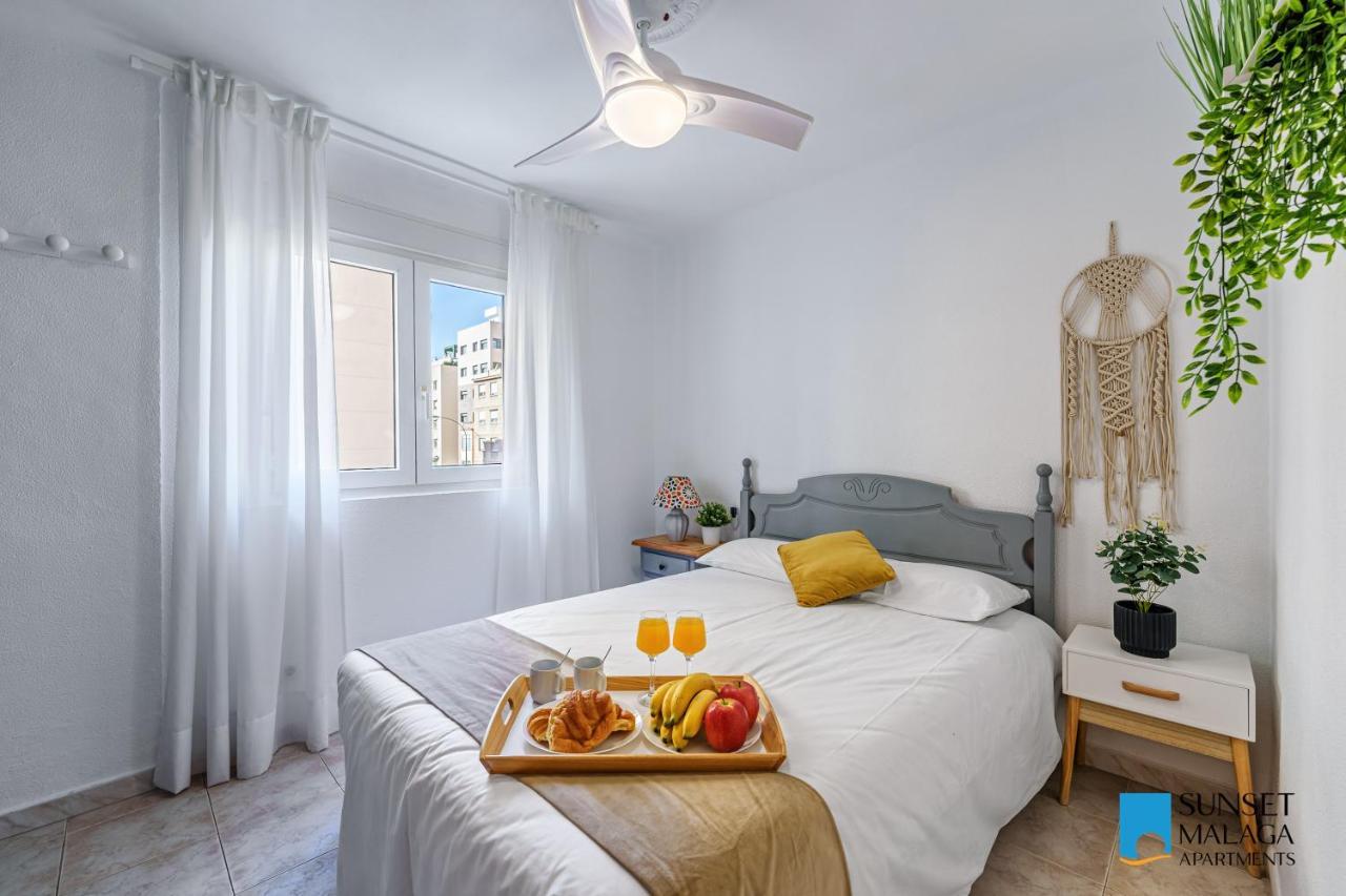 Malaga Central Station Apartment Buitenkant foto