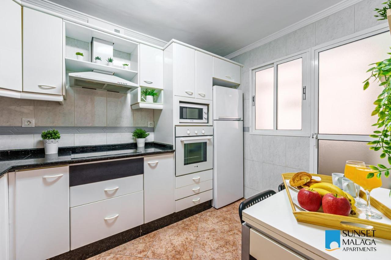 Malaga Central Station Apartment Buitenkant foto